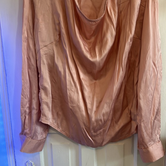 Top - Picture 3 of 15